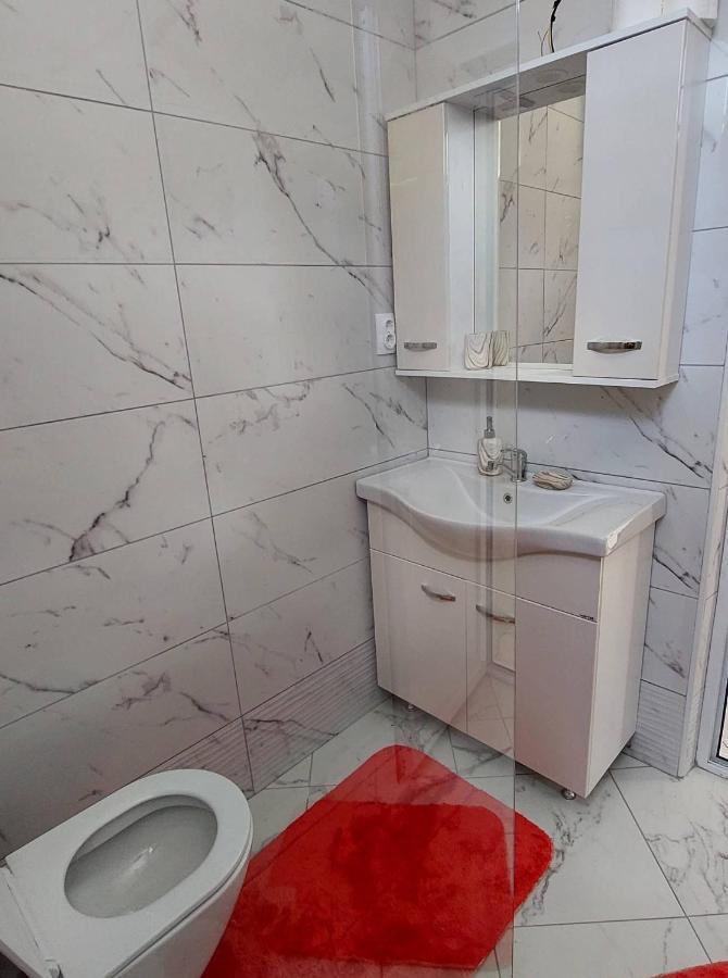 Apartmani Jovan 乌尔齐尼 外观 照片